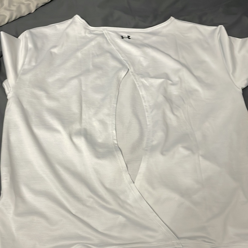 Open back work out tee - Picture 2 of 2